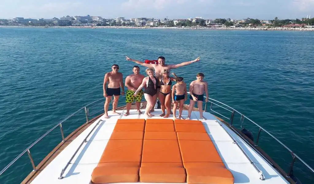 Side Yacht Rental 20m Custom Built